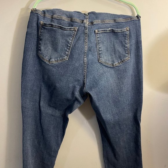 Plus Ripped Skinny Blue Jeans - Picture 2 of 4